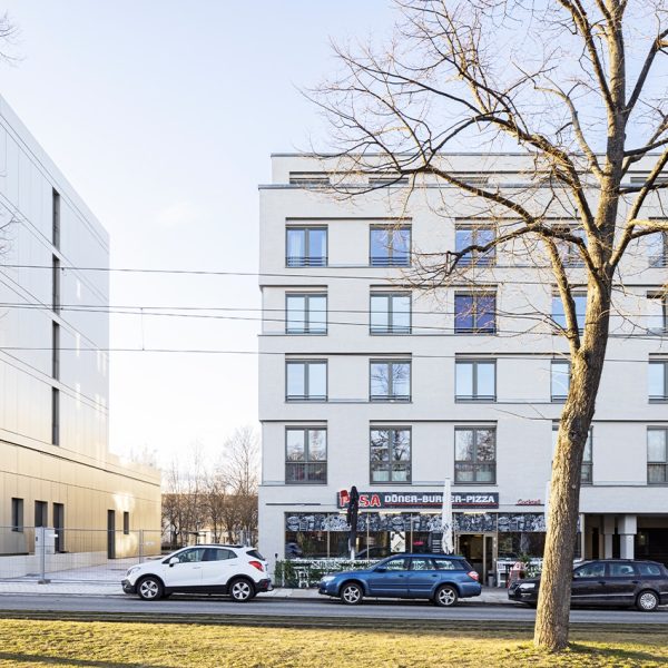 Raw-Corpus-Sireo-Muenchnerstrasse-14-Dresden-Mehrfamilienhaus-Architekturfotografie-Canon-Eos-R-483